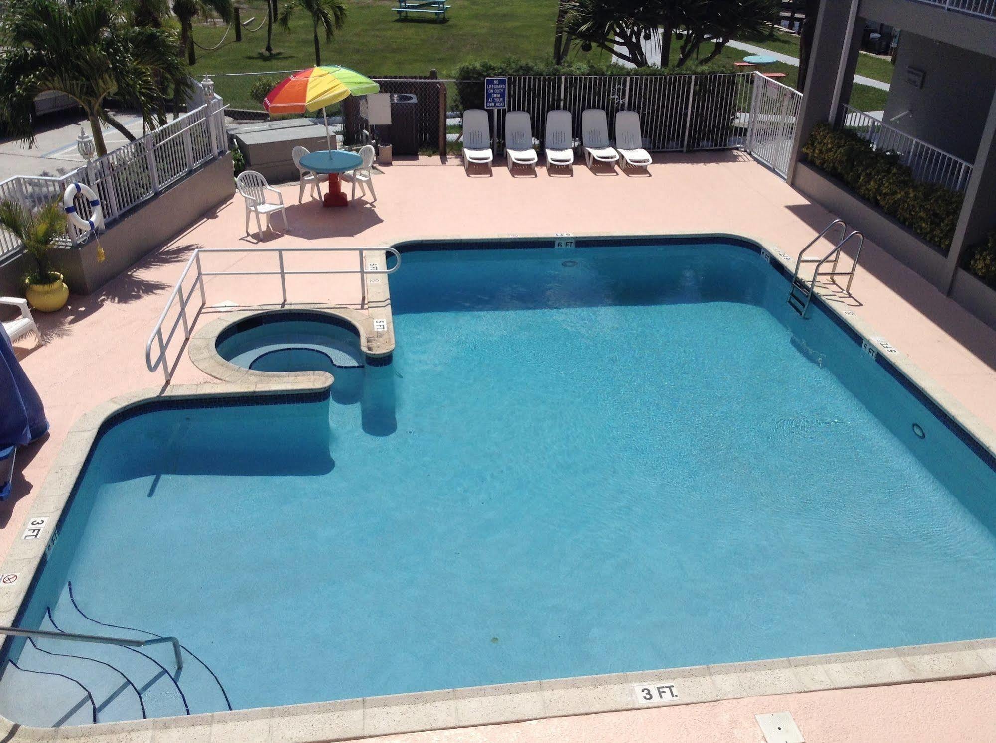 Dockside Inn&Resort Fort Pierce Exterior foto